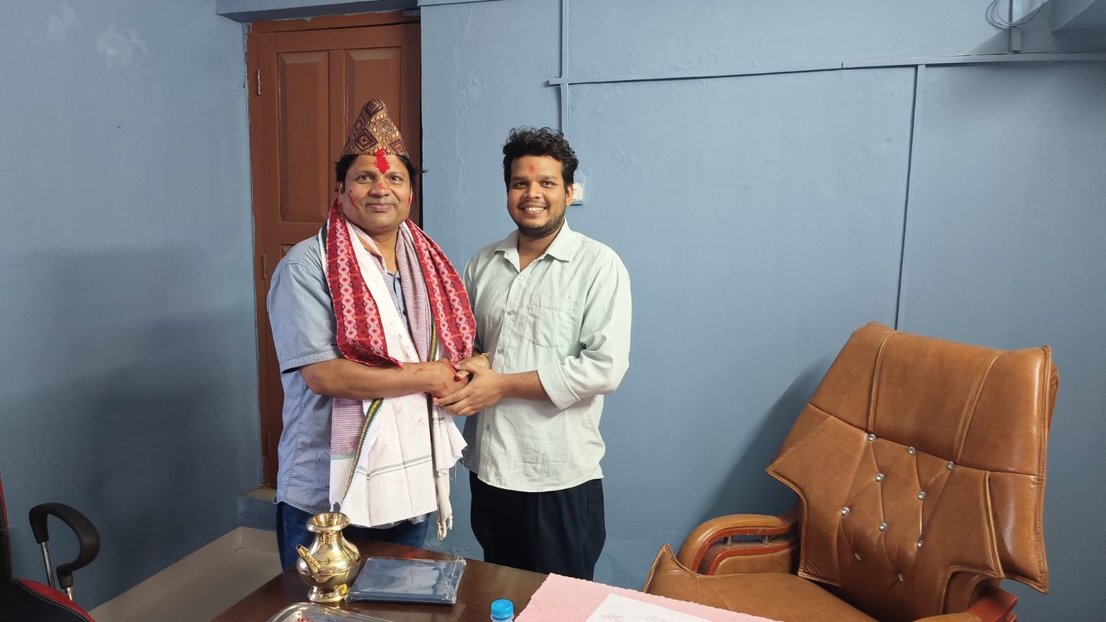 यस जिल्ला समन्वय समितिको कार्यालय कलैया, बारामा कार्यरत लेखापाल श्री रामबाबु यादवको सरुवा  परियोजना कार्यान्वयन ईकाइ कार्यालय धनुषामा सरुवा भएकोले निजको बिदाई तथा फेरी भेटौला कार्यक्रम